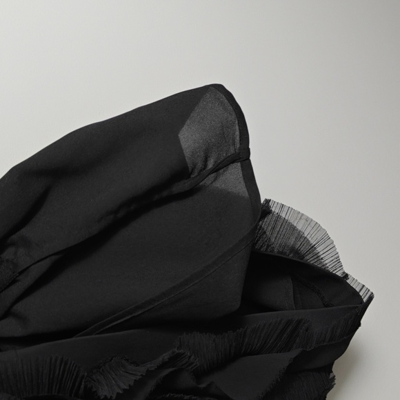 BCBG MAXAZRIA Black Ruffle Mesh Tiered Sleeveless Party Dress Size 4 - Picture 16 of 16